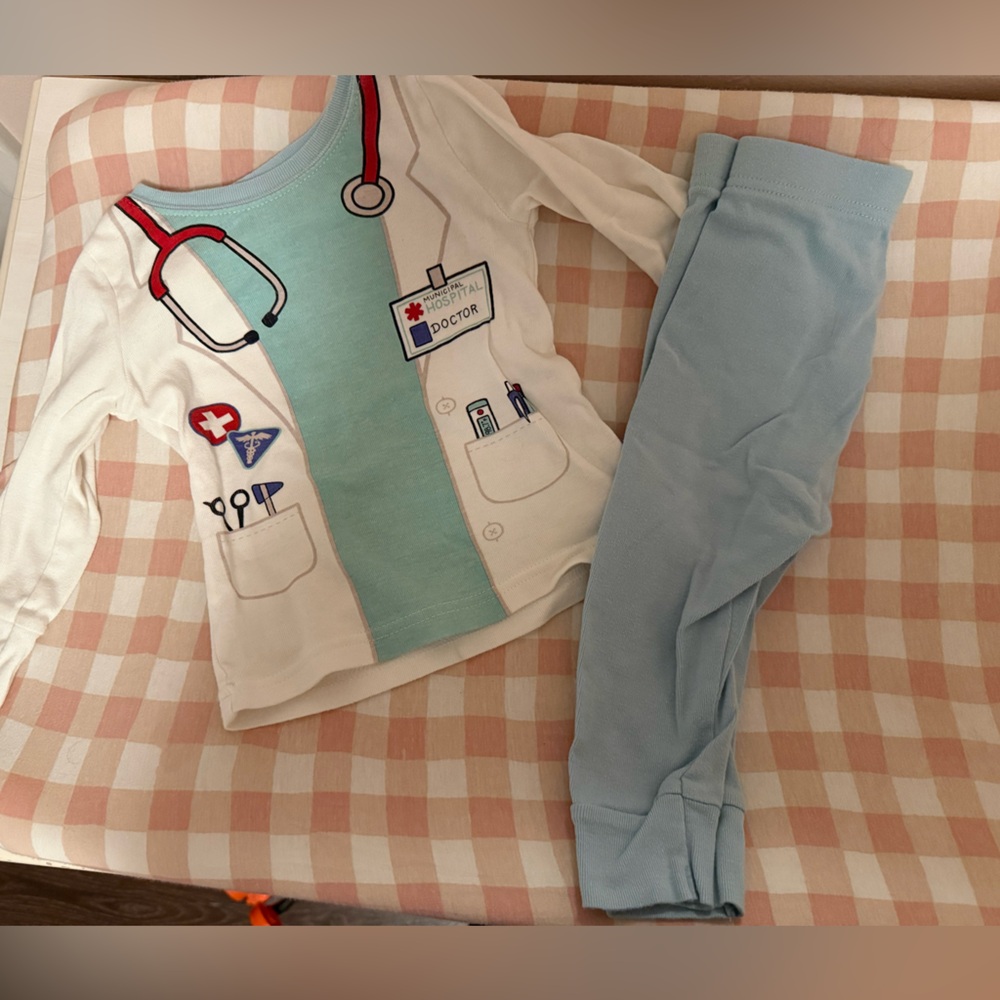 Old Navy Baby Pajama Top in White and Light Blue Trim